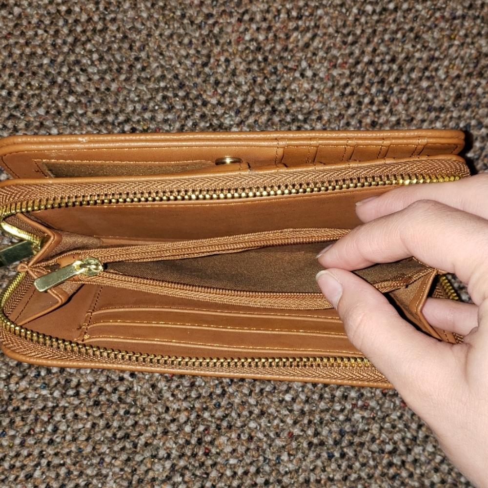 Wallet - Picture 4 of 8